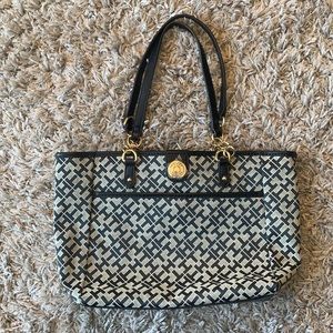 TOMMY HILFIGER Handbag Black